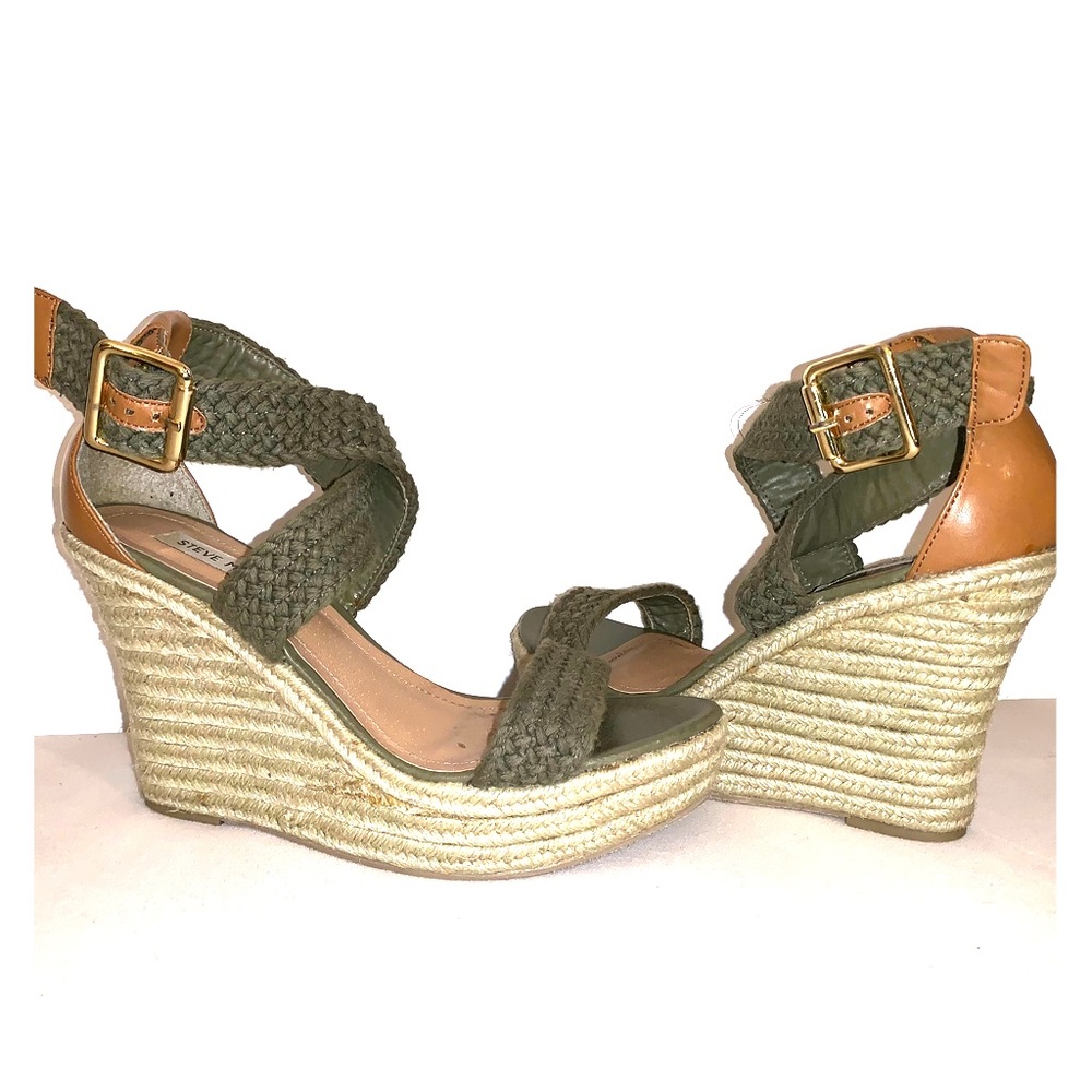 Steve Madden Wedge Sandal - sage green w/ tan 9.5M